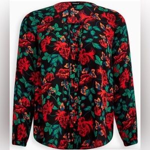🌹 Torrid 6X Red and Black Floral Top